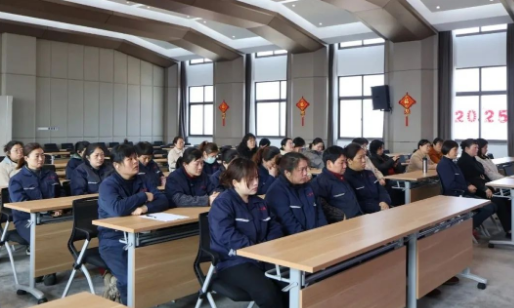 3·8妇女节欢乐！东风如你，熠熠青春