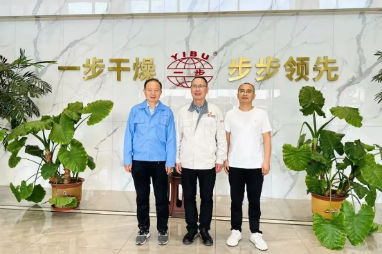 劳模工匠助企行|全国劳模张忠走进南宫NG28，共话匠心传承与创新发展